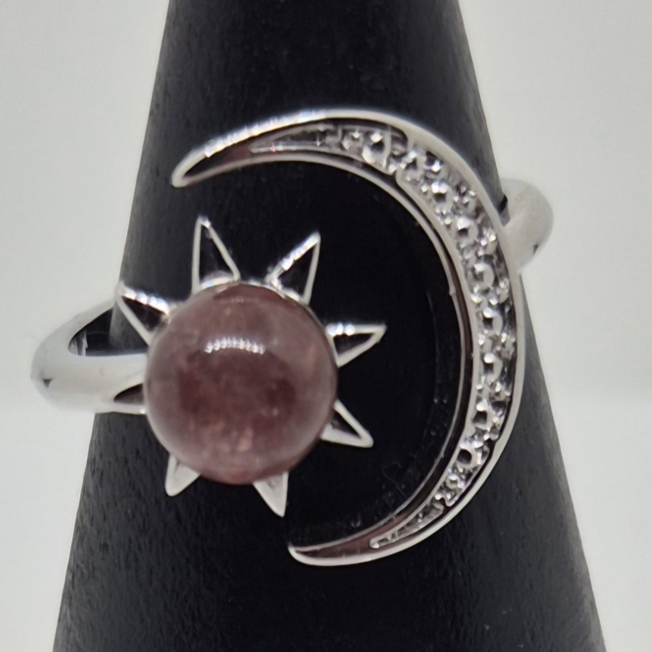 Ring jordbærkvarts 1.1.7 tilbud