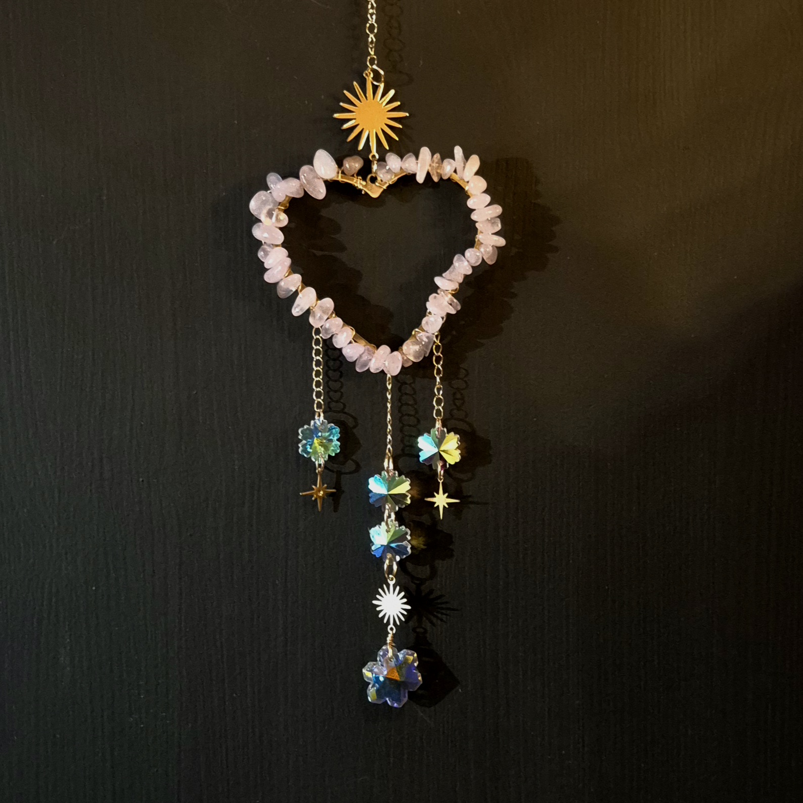 Solfanger (suncatcher) hjerte/blomster rosenkvarts