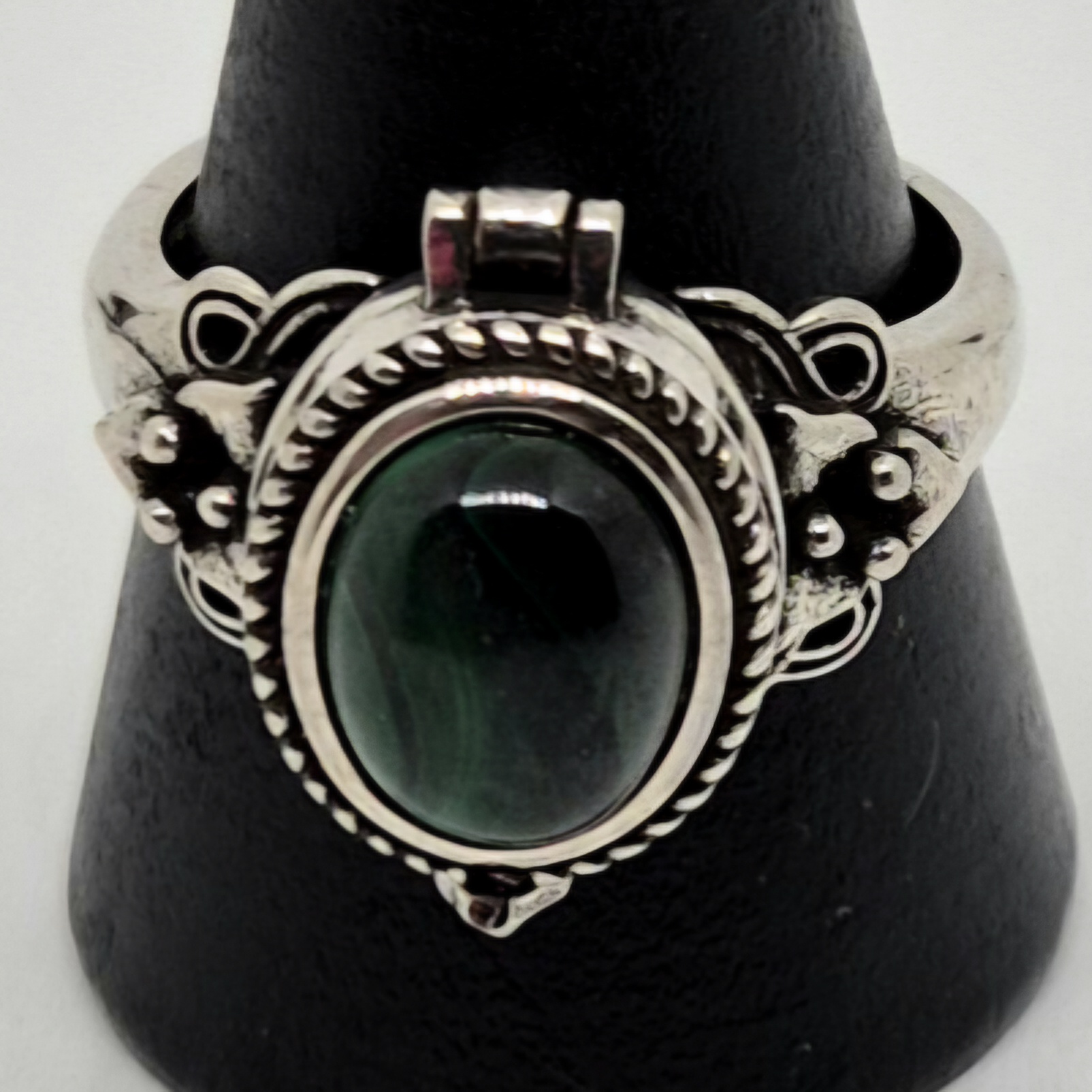 Ring malakitt hemmelig rom nr 44
