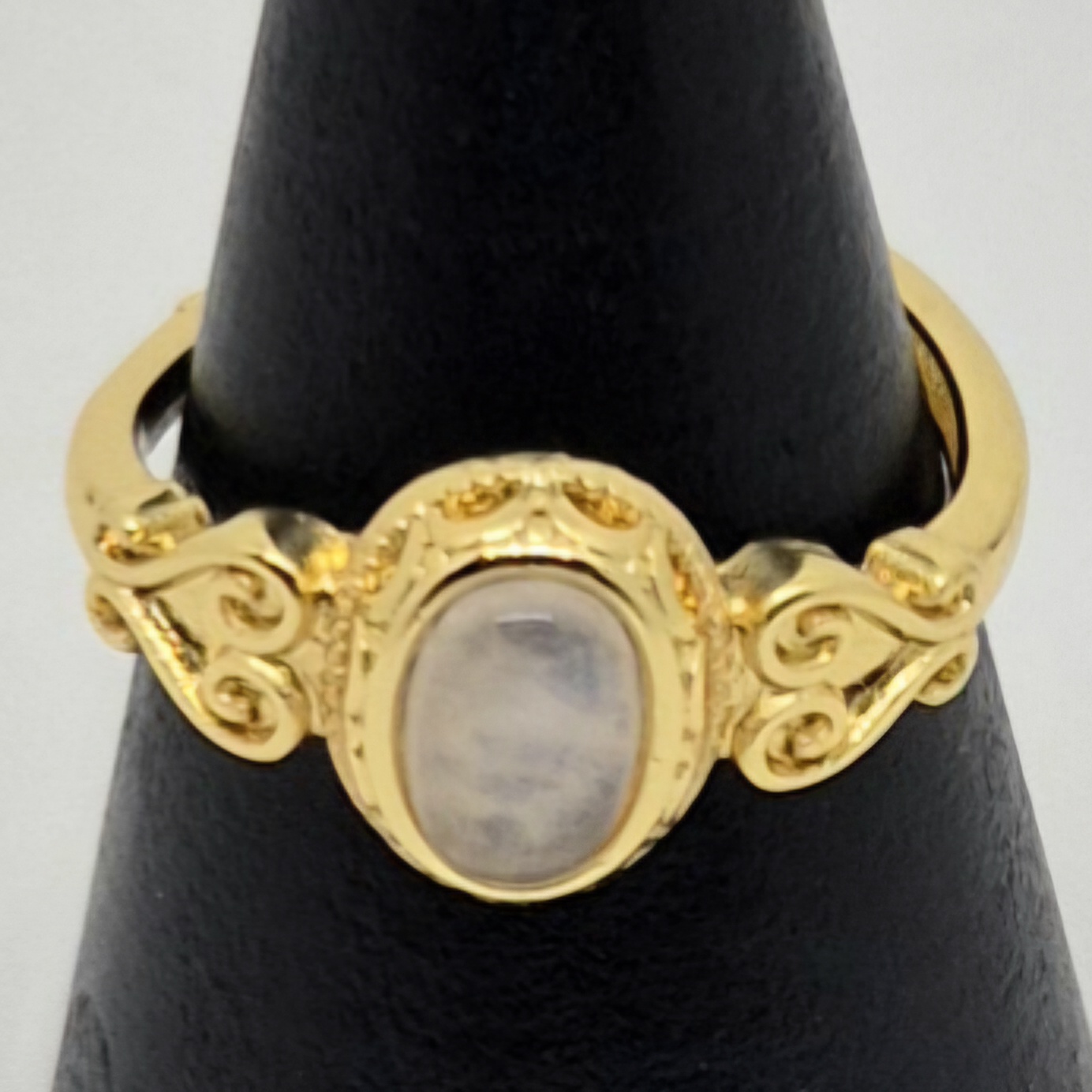 Ring månestein gull 1.5.6