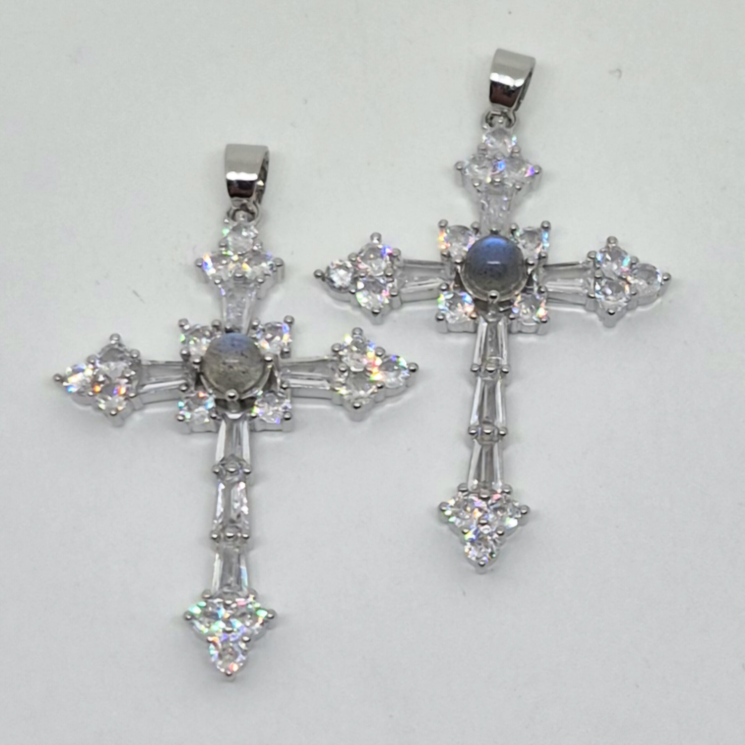 Anheng kors labradoritt bling